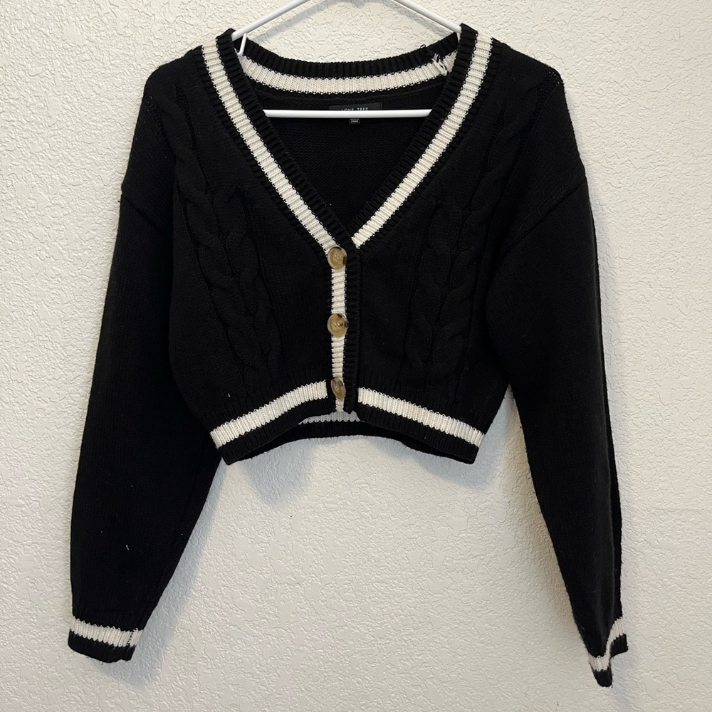 Striped Trim Cable Knit Cropped Cardigan